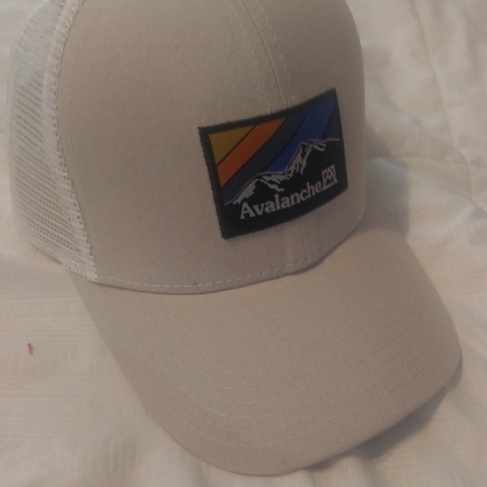 Avalanche Trucker Hat White OS